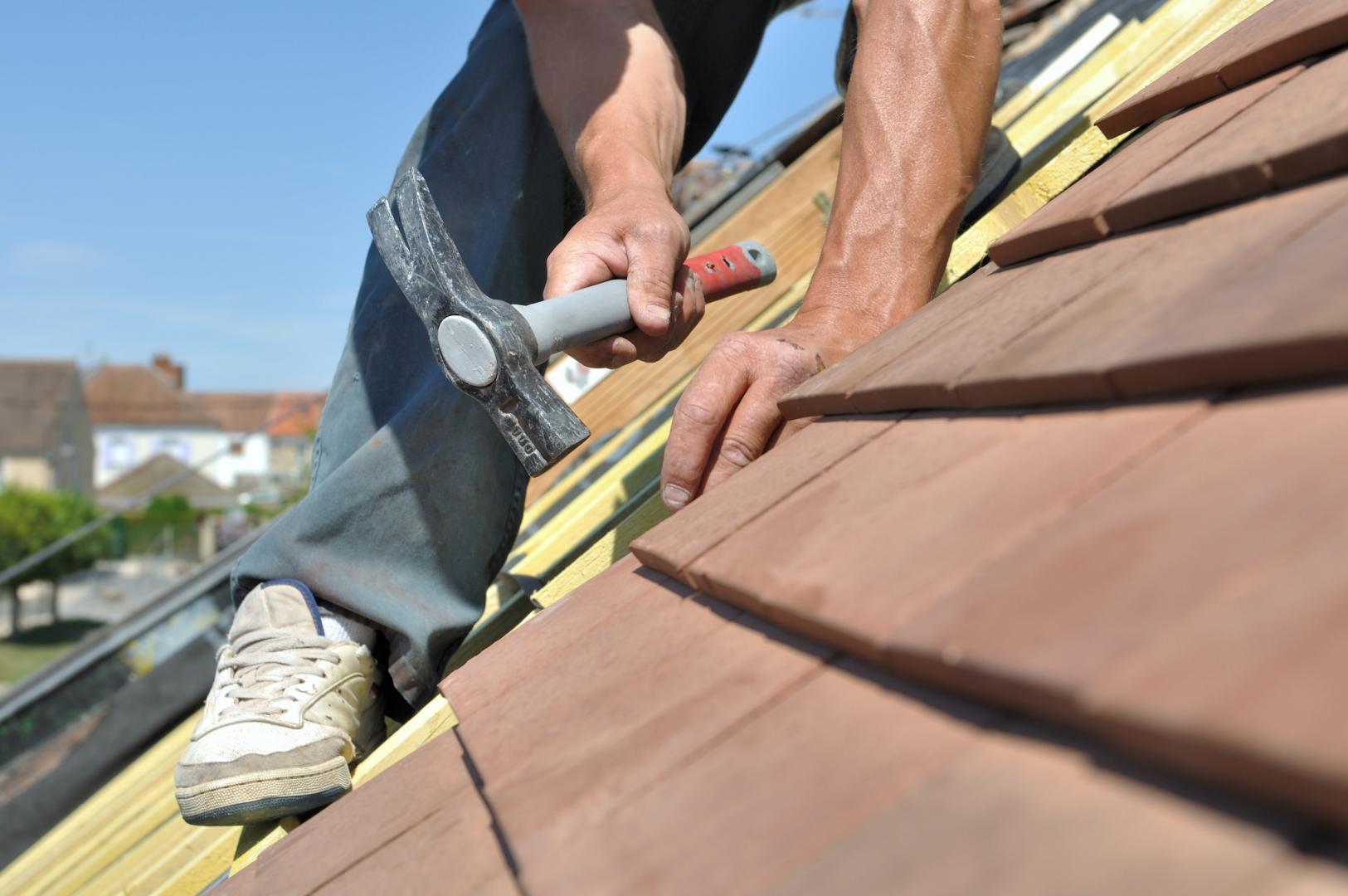 A Guide to Hiring the Best Roofing Contractors for Your Home