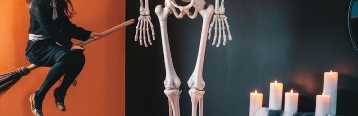 21 Indoor Halloween Decor Ideas for a Spooky Home Makeover